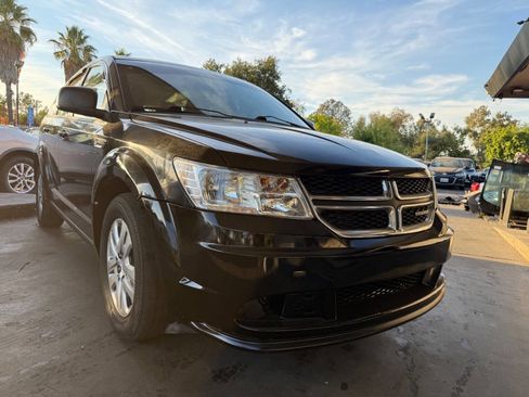 Used 2015 Dodge Journey American Value Package image 3