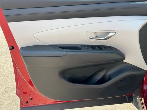 Used 2025 Hyundai Tucson SEL image 18