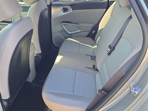 New 2025 Kia Soul LX image 18