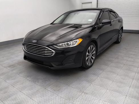 Used 2019 Ford Fusion SE AWD/4WD image 15