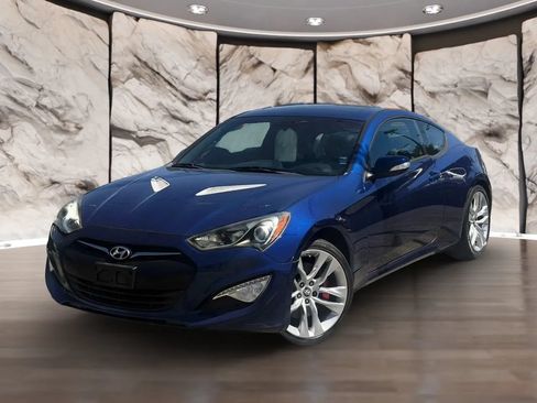 Used 2015 Hyundai Genesis 3.8 RWD image 1