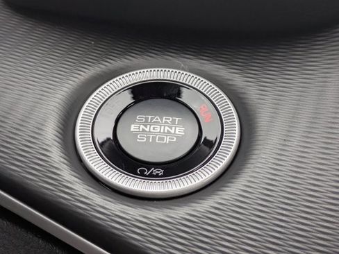 New 2025 Jeep Grand Cherokee Altitude image 25