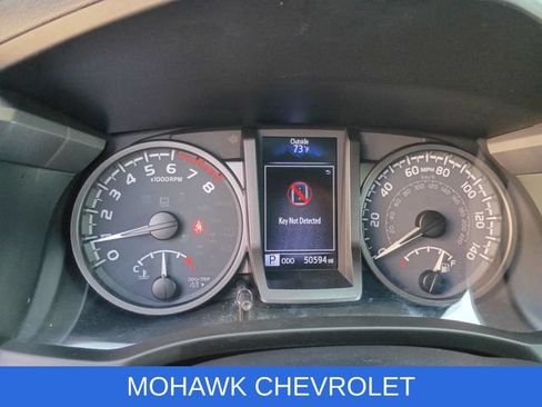 Used 2021 Toyota Tacoma TRD Sport w/ Technology Package AWD/4WD image 12