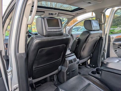 Used 2013 Nissan Armada Platinum image 4