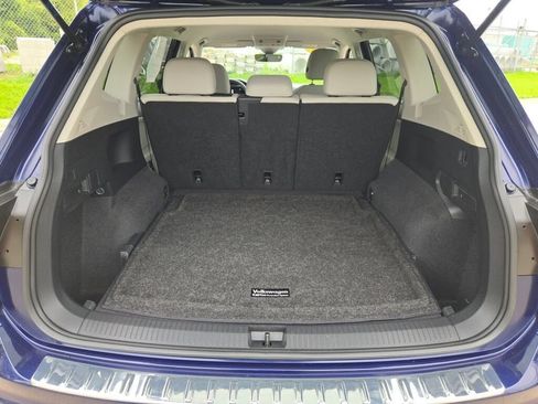 Used 2022 Volkswagen Tiguan SE AWD/4WD image 16