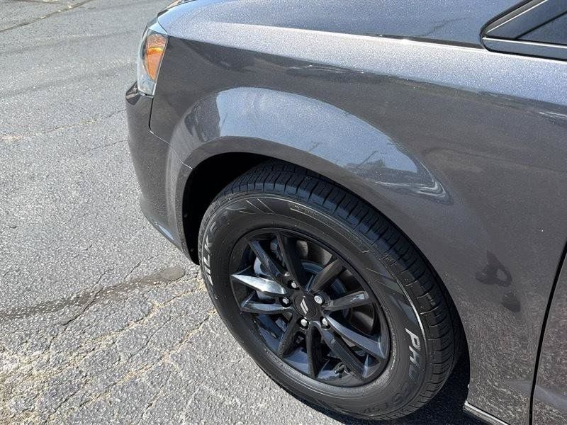 Used 2020 Dodge Grand Caravan SE FWD image 14