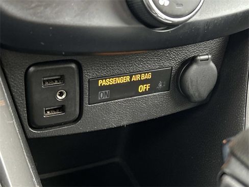 Used 2020 Chevrolet Trax LT w/ Driver Confidence Package image 34