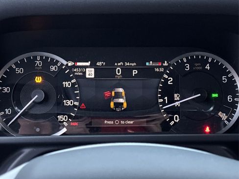 Used 2023 Land Rover Defender 90 S image 18