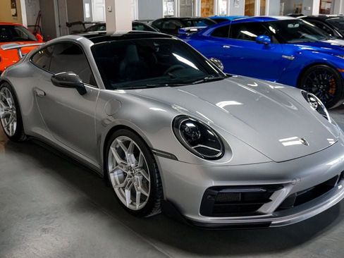 Used 2023 Porsche 911 Carrera T image 4