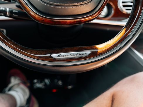 Used 2015 Mercedes-Benz S 550 Sedan image 28