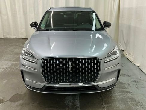 Used 2024 Lincoln Corsair Reserve image 8