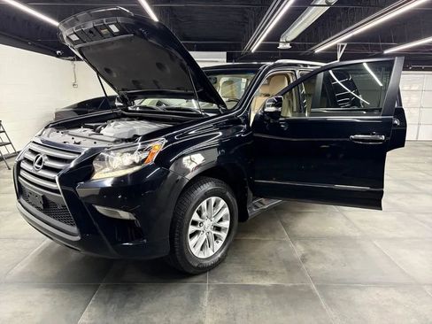Used 2019 Lexus GX 460 Premium w/ Premium Package AWD/4WD image 36