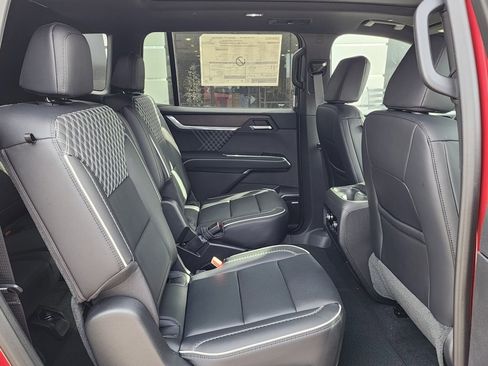 New 2026 GMC Acadia Denali w/ Super Cruise Package image 48