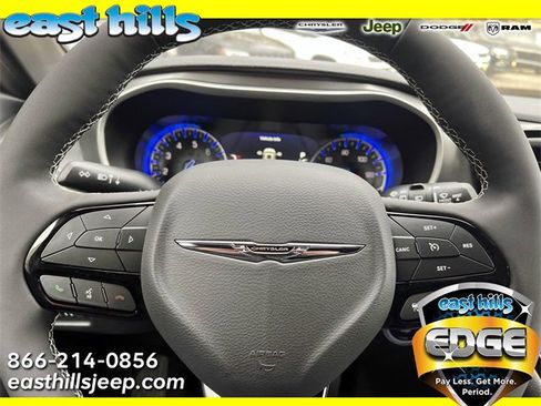 New 2026 Chrysler Pacifica Limited w/ S Appearance Package image 9