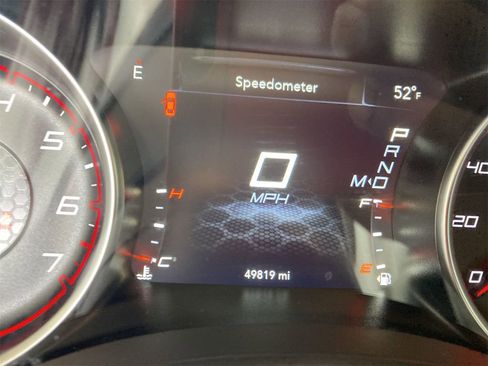 Used 2020 Dodge Charger SXT image 11