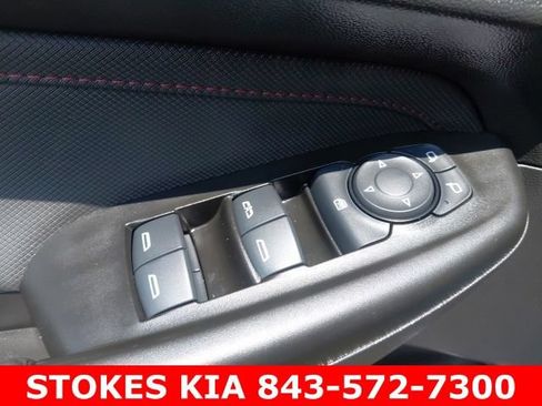 Used 2023 Chevrolet TrailBlazer RS w/ Sun and Liftgate Package AWD/4WD image 20