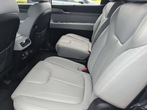 Used 2021 Hyundai Palisade SEL w/ Premium Package FWD image 24