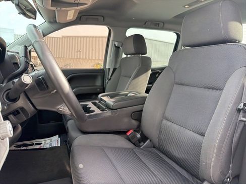 Used 2018 Chevrolet Silverado 1500 LT w/ All Star Edition image 16