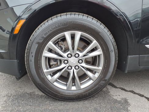 Used 2021 Cadillac XT5 Premium Luxury w/ LPO, Floor Liner Package FWD image 8