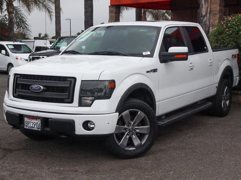 Used 2014 Ford F150 FX4 w/ Equipment Group 402A Luxury image 4