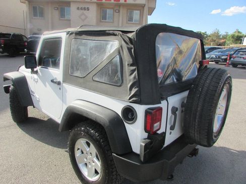 Used 2012 Jeep Wrangler Sport AWD/4WD image 19