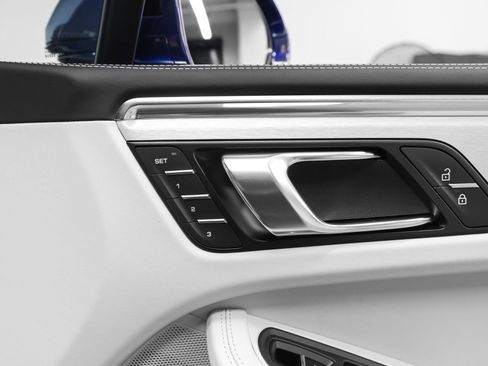 New 2026 Porsche Macan AWD/4WD image 21