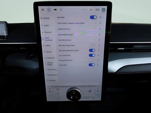 Used 2023 Ford Mustang Mach-E Select image 29