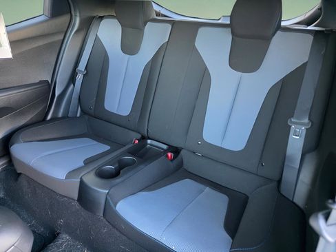 Used 2019 Hyundai Veloster 2.0 image 15