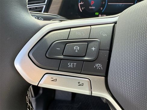 New 2026 Volkswagen Atlas SE image 16