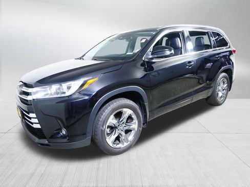 Used 2019 Toyota Highlander Limited Platinum AWD/4WD image 3