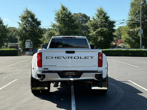 Used 2021 Chevrolet Silverado 3500 LT w/ Convenience Package AWD/4WD image 4