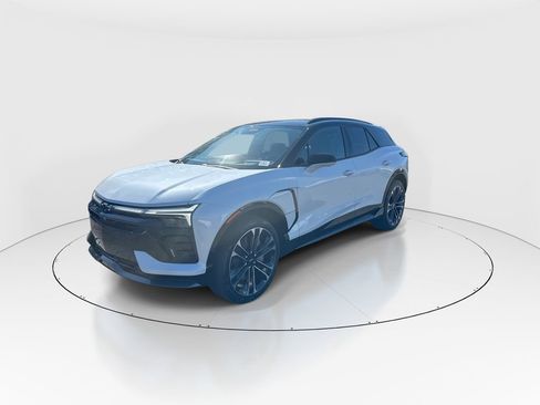 New 2026 Chevrolet Blazer EV SS w/ Performance Package AWD/4WD image 4