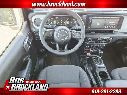 Used 2024 Jeep Wrangler Unlimited AWD/4WD image 10