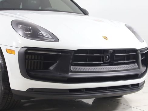 Used 2023 Porsche Macan GTS w/ GTS Sport Package AWD/4WD image 52