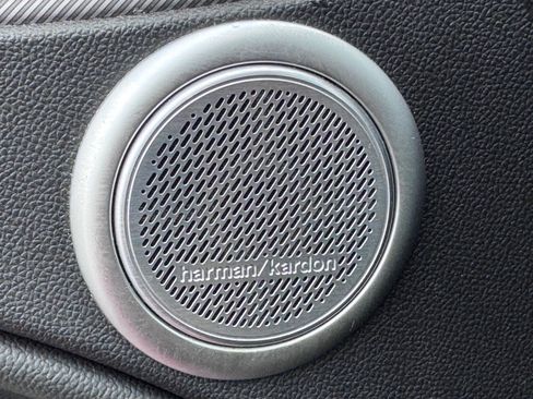 Used 2022 Alfa Romeo Stelvio Veloce AWD/4WD image 37