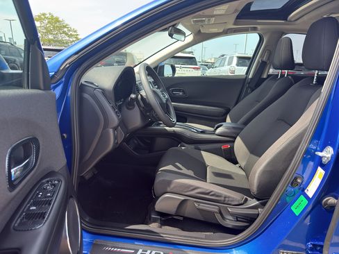 Used 2022 Honda HR-V EX image 12