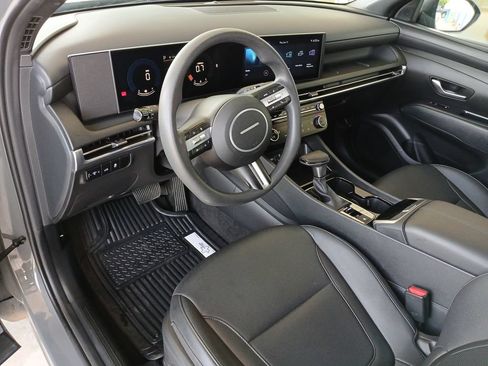 Used 2025 Hyundai Santa Cruz SEL FWD image 10