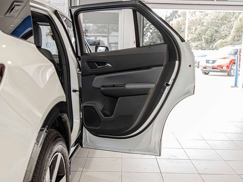 Used 2025 Honda Prologue Touring image 40