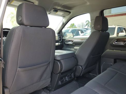 Used 2023 GMC Sierra 1500 Elevation AWD/4WD image 10