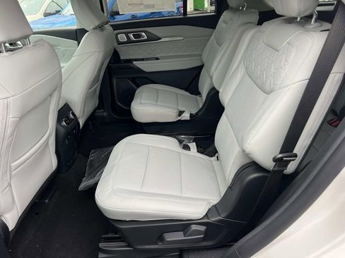 New 2026 Ford Explorer Platinum w/ LUX Leather Package image 13