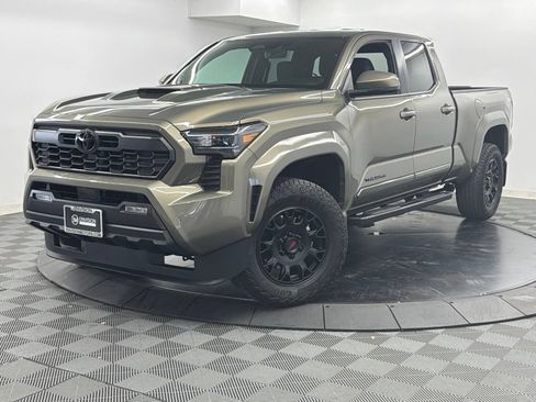 Certified 2026 Toyota Tacoma TRD Sport RWD image 3