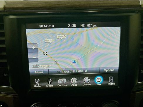 Used 2015 RAM 1500 Laramie w/ Convenience Group image 19