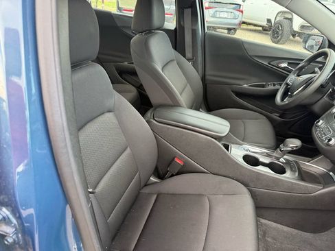 Used 2025 Chevrolet Malibu LT FWD image 15