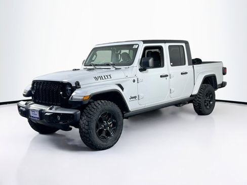 Used 2022 Jeep Gladiator Willys image 1