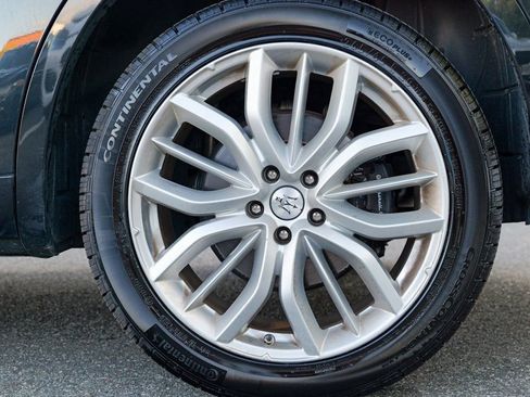 Used 2022 Maserati Levante GT image 14