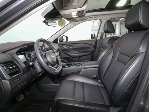 Used 2023 Nissan Rogue SV w/ SV Premium B Package AWD/4WD image 37