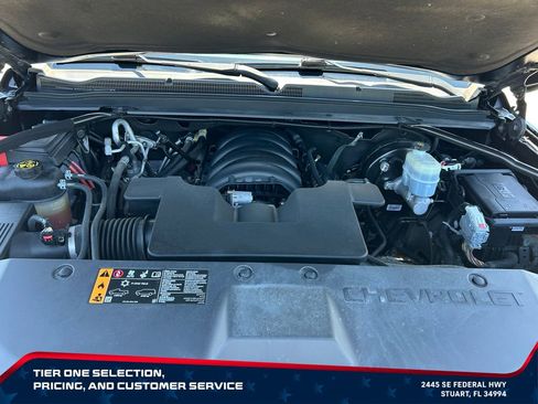 Used 2020 Chevrolet Suburban LT AWD/4WD image 34