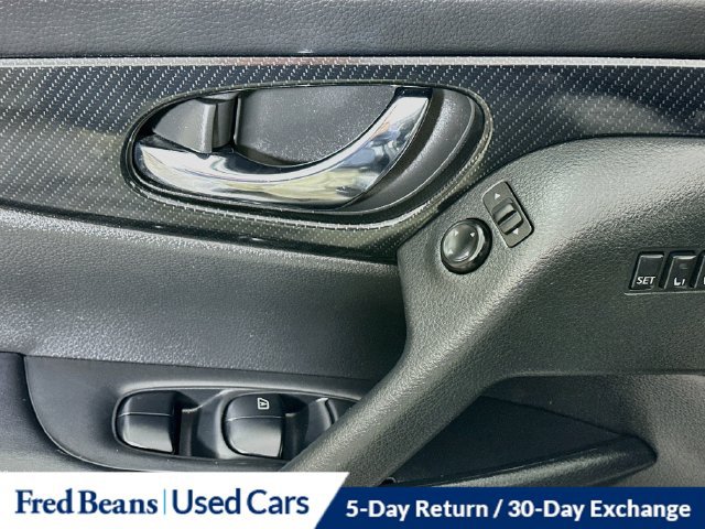 Used 2020 Nissan Rogue SL w/ Premium Package AWD/4WD image 25