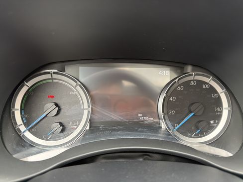 Used 2023 Toyota Highlander XLE AWD/4WD image 13