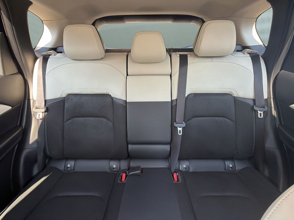 Certified 2026 MAZDA CX-5 Select AWD/4WD image 28